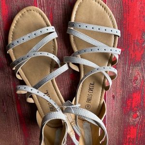 Women’s Falls Creek Tan Gladitor Shoe 8